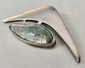 Minimalist Mid C Modern Silver Boomerang Brooch with Gem Cabochon - Unsigned