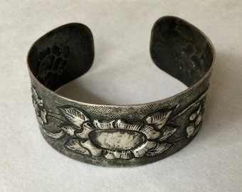 Antique Arts & Crafts Movement Silver Cuff Bracelet - Artistic Etched Repousse Floral Design - circa Early 1900s - Great Valentines Gift