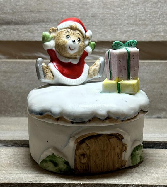 Homco Christmas Trinket Box.