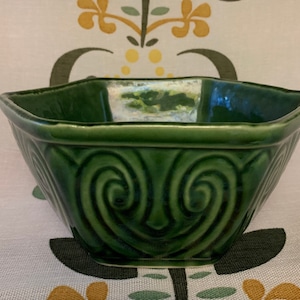 Ungemach Roseville USA 578 Green Ceramic Hexagon Planter