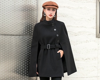 ブラックウールケープコート レディース、ポケット付きベルト