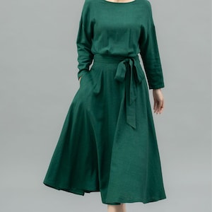 Elegantes Grünes Leinen Midi Kleid, Vintage-inspiriertes Kleid mit Taillenkrawatte, Fließendes Langarm Kleid, Frühlings Swing Leinenkleid, ylistyle C4740