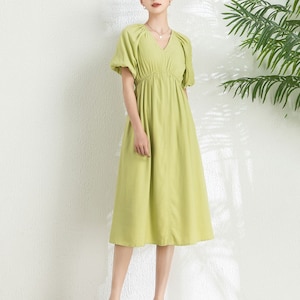 Sommerliches grünes Midikleid, Damen A-Linienkleid, Kleid mit V-Ausschnitt, langes Swingkleid, Partykleid, kundenspezifisches Kleid, Puffärmelkleid, Ylistyle C3293