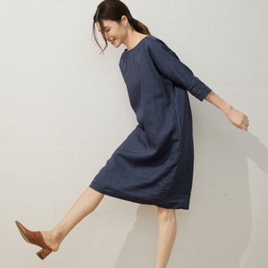 Casual linnen jurk, linnen midi-jurk, marineblauwe linnen jurk, linnen damesjurk met zak, jurk met halve mouw, aangepaste jurk, ylistyle C3927