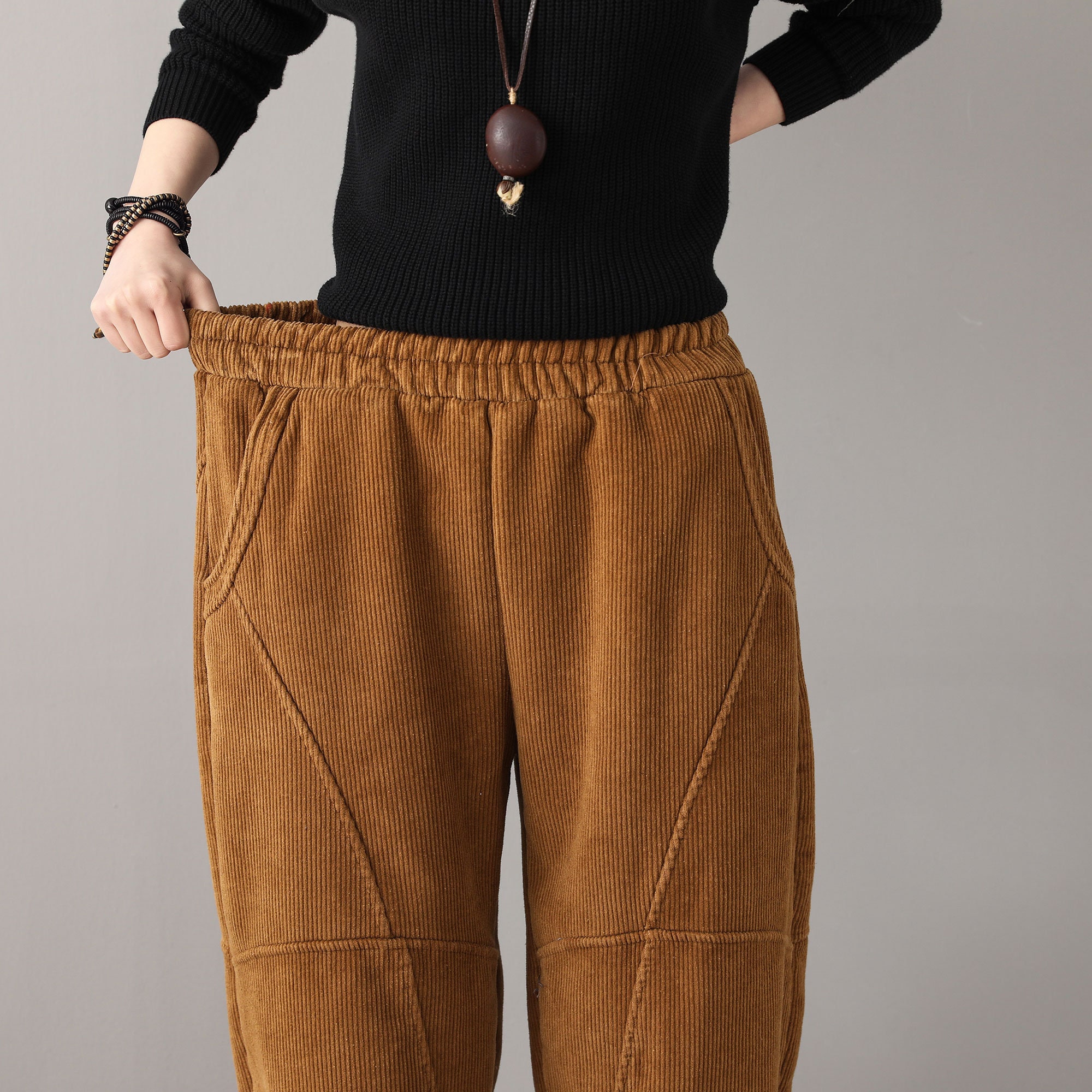 PDGJG Plus Velvet Thickened Corduroy Women's Casual Pants Loose High Waist  Slim Slimming Harem Pants Carrot Pants (Color : Brown, Size : S Code) :  : Clothing, Shoes & Accessories