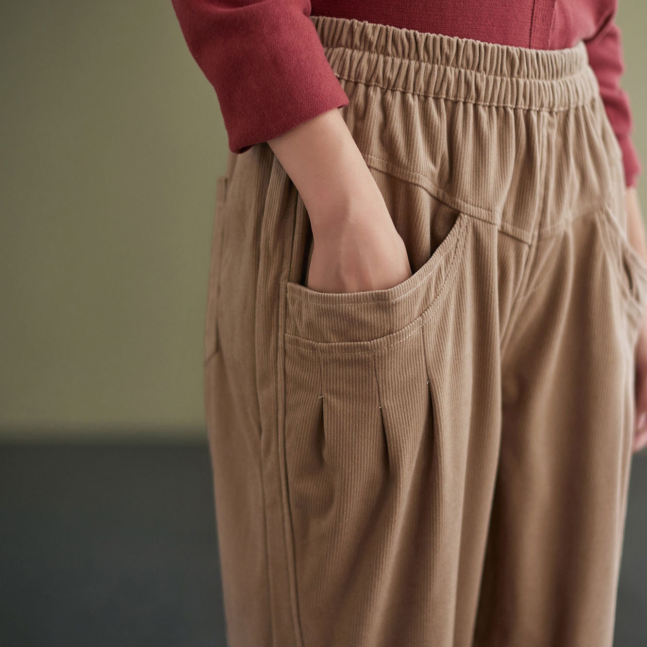 Casual Khaki Corduroy Pants, Loose Fit Harem Pants for Women