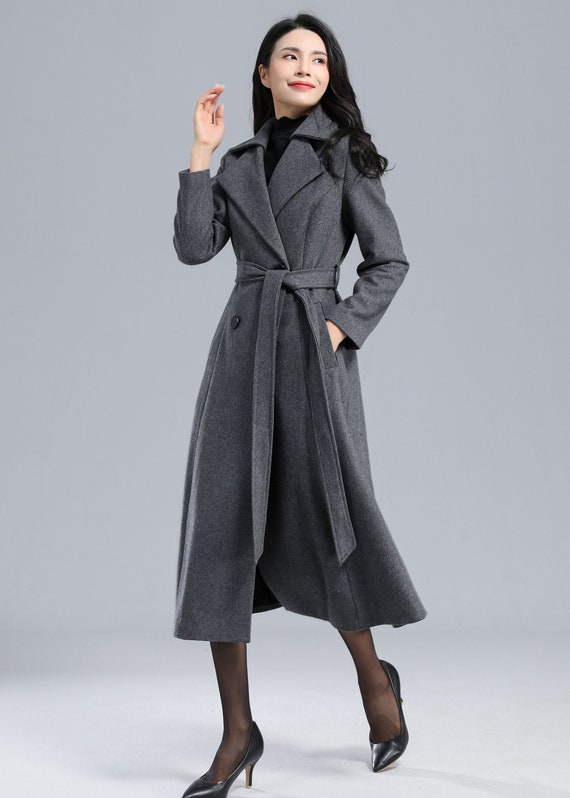 Belted grey coat in wool