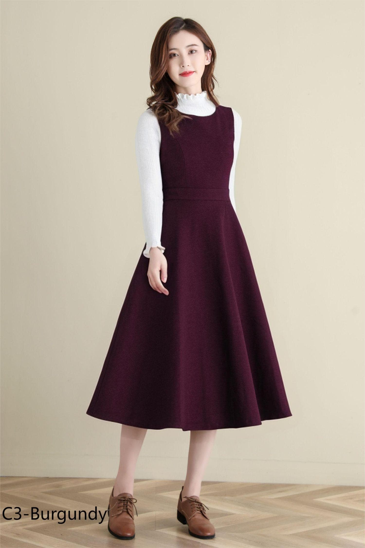 sleeveless winter dresses How to Wear a Sleeveless Dress in Winter?  GOELIA