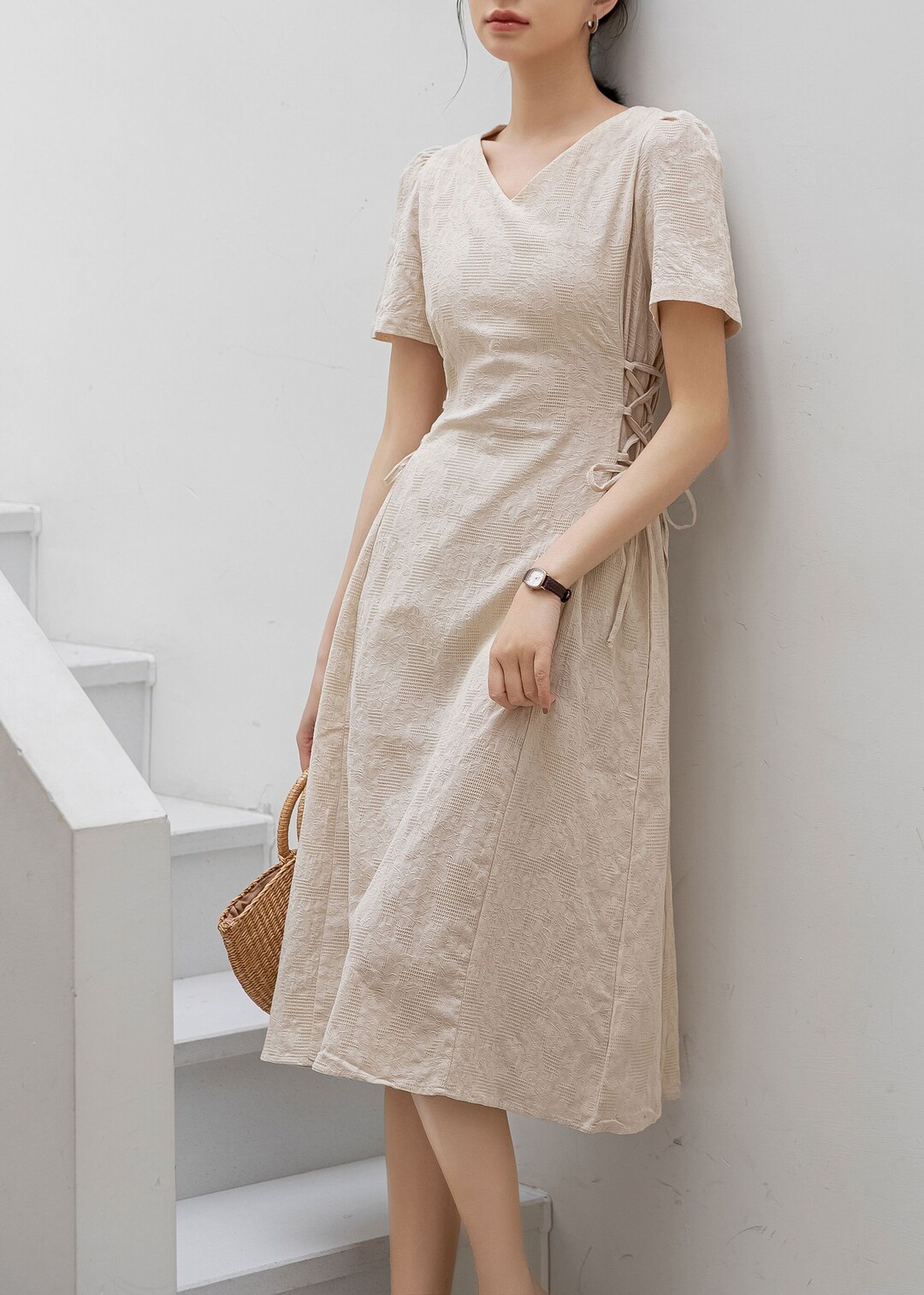 Diane – V-Neck Linen Midi Dress