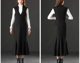 Black Fish Tail dress, Wool Dress, Vintage 80s Dress, Sleeveless Dress, Fitted wool dress, Black dress, Autumn winter woolen dress C1731