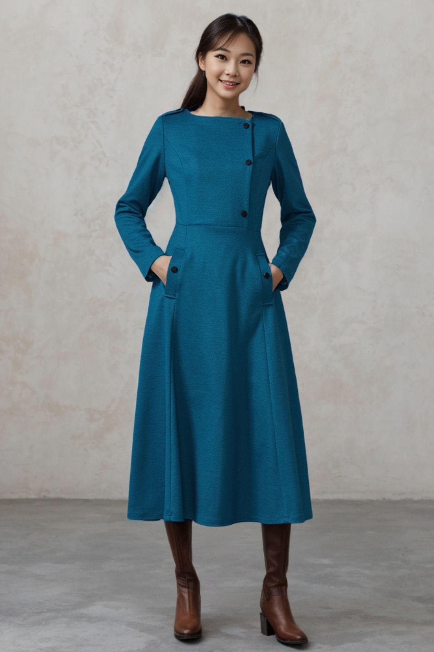 navy blue dress for baby girl Kate Middleton's Winter Outfits main image 1