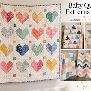 Könnte beinhalten: Eine digitale Sammlung von Baby Quilt Patterns PDF Bundle Collection mit einer großen Steppdecke aus einem Gitter von bunten Blumenherzblöcken und verschiedenen kleineren Steppdecken-Designs mit Dreiecken, Sternen und geometrischen Formen.
