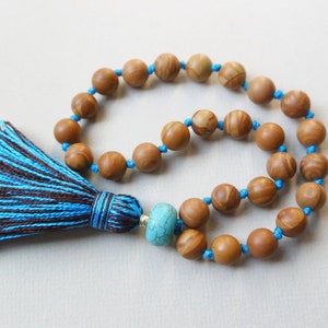 Mini Mala Beads Mint Amazonite /& Rose Quartz 27 Prayer Beads Knotted Coral Tassel Heart Chakra Yoga Meditation Moss Agate Guru