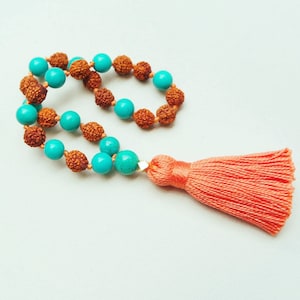 Mini Mala Beads Mint Amazonite /& Rose Quartz 27 Prayer Beads Knotted Coral Tassel Heart Chakra Yoga Meditation Moss Agate Guru