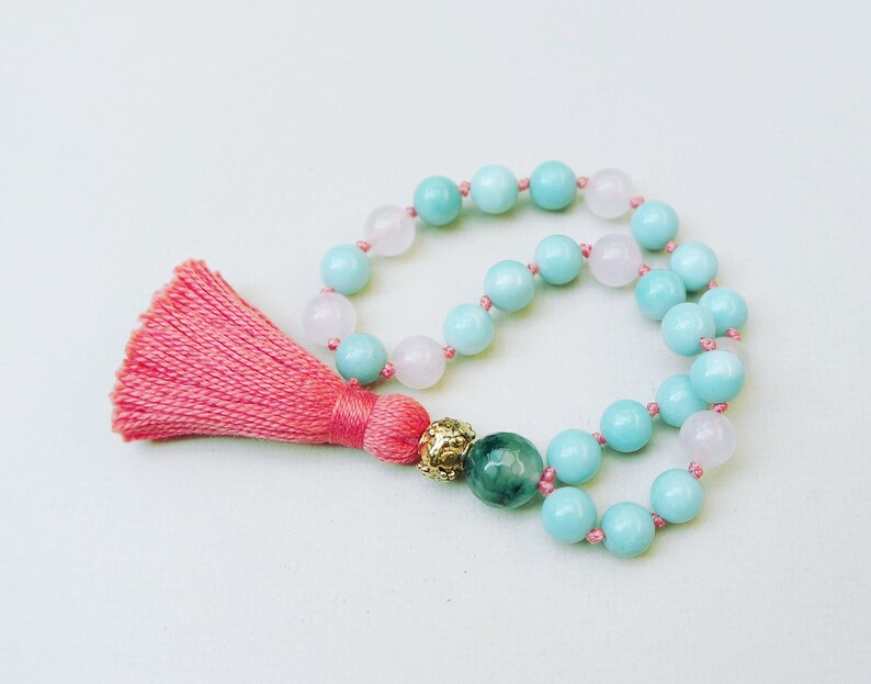 Mini Mala Beads Mint Amazonite /& Rose Quartz 27 Prayer Beads Knotted Coral Tassel Heart Chakra Yoga Meditation Moss Agate Guru