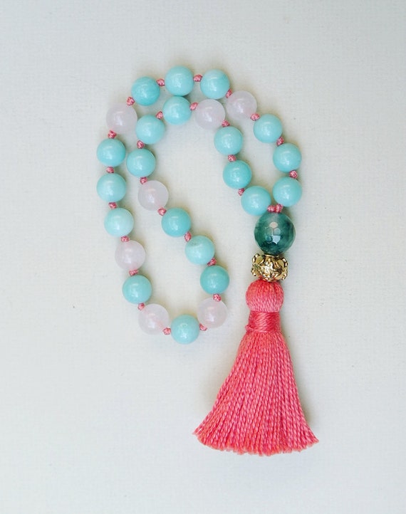 Mini Mala Beads Mint Amazonite /& Rose Quartz 27 Prayer Beads Knotted Coral Tassel Heart Chakra Yoga Meditation Moss Agate Guru