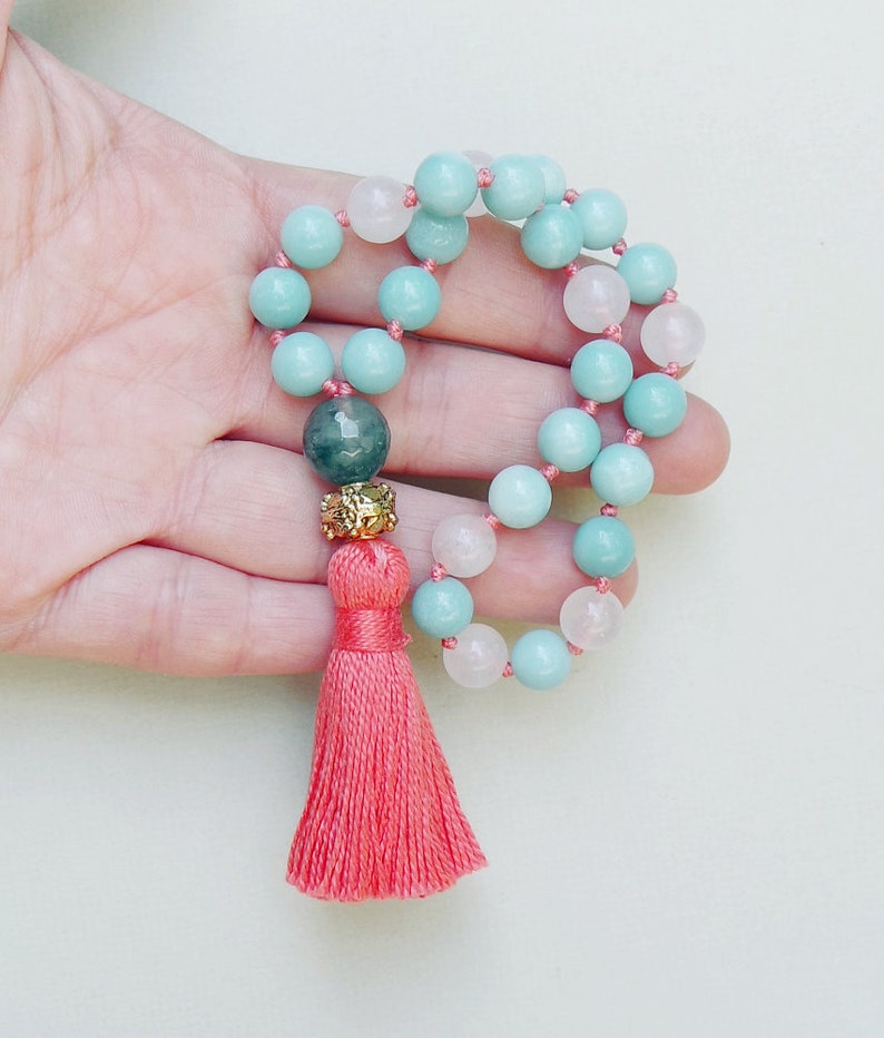 Mini Mala Beads Mint Amazonite /& Rose Quartz 27 Prayer Beads Knotted Coral Tassel Heart Chakra Yoga Meditation Moss Agate Guru