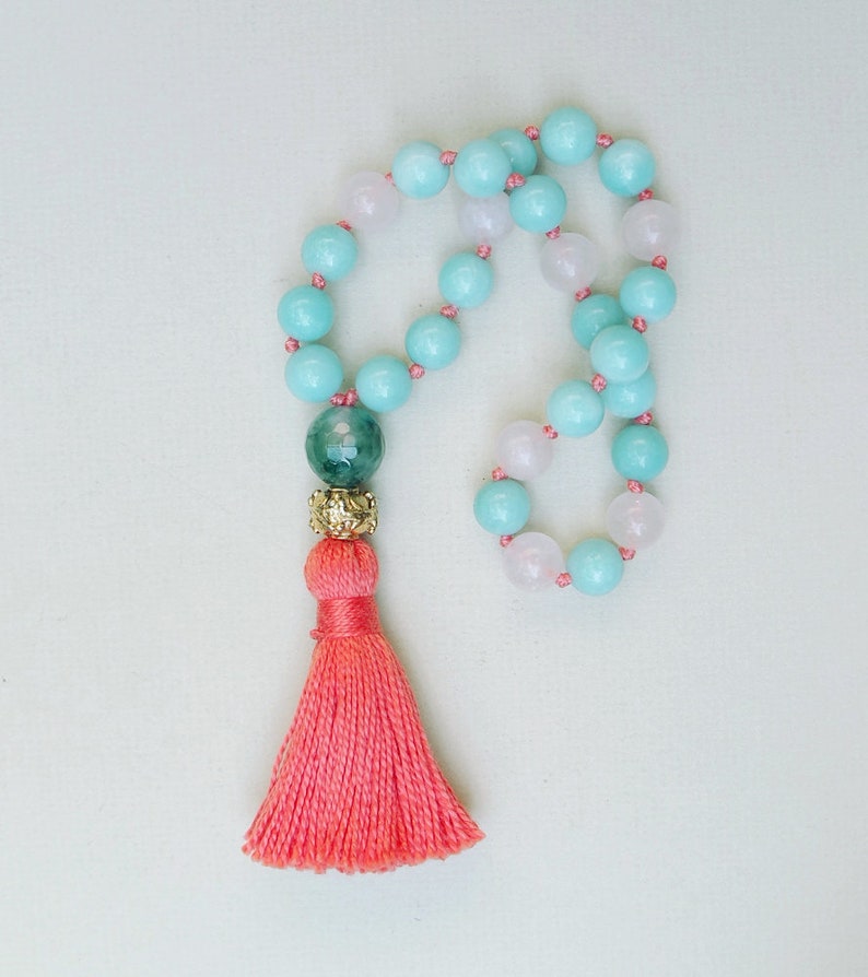 Mini Mala Beads Mint Amazonite /& Rose Quartz 27 Prayer Beads Knotted Coral Tassel Heart Chakra Yoga Meditation Moss Agate Guru