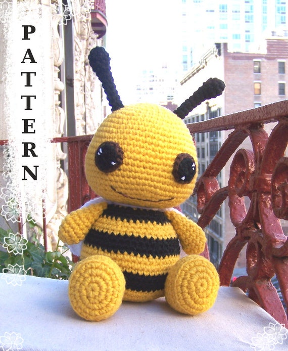 bumble bee cuddly soft toy