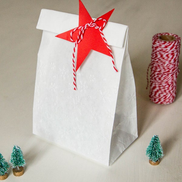 Geschenktüten mit Schneeflockenmuster, Faltbeutel für Weihnachten