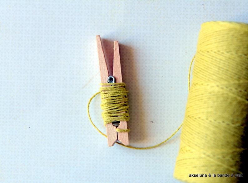 Baker's Twine hilo de algodón amarillo mostaza 10 m imagen 5