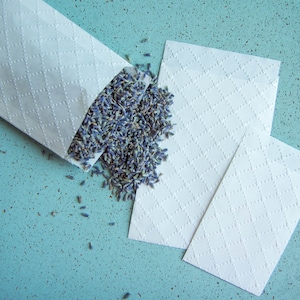 Sachets cadeaux relief petits coeurs pour mariage ou baptême