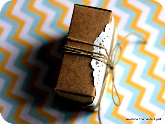 Scatole Regalo Kraft 7,5x7,5x7,5 Cm - Confezione Da 50 - Per Bomboniere, Matrimoni, Compleanni - Facili Da Montare - Foto 14