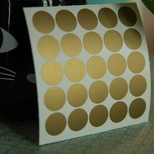 Stickers ronds papier or mat aspect satiné Lot de 50