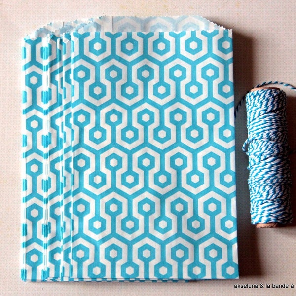 Honeycomb Paper Favor Bags, Blue and White Paper Bags  Set of 30