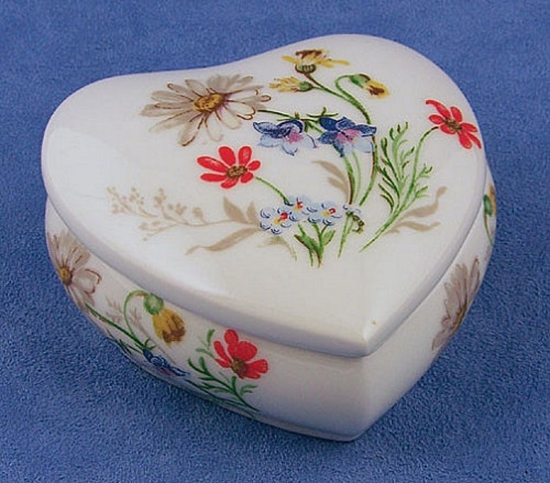 Limoge Versailles 1 Heart Trinket Box Wedding Favor Party Gift image 1