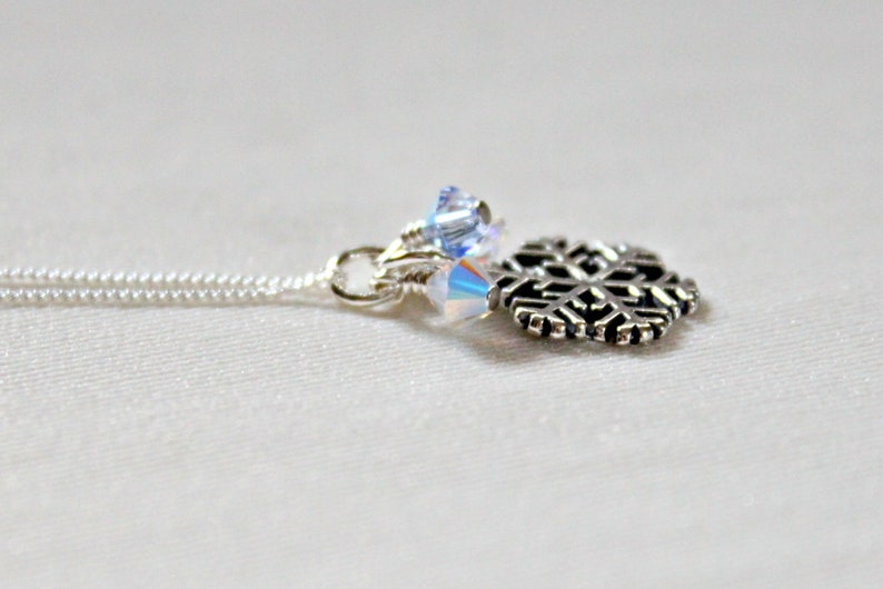 Winter Necklace,Snowflake Pendant Christmas Gift For Women Gifts Under 20 Silver Snowflake Necklace Snow Lover Gift Winter Gift Jewelry