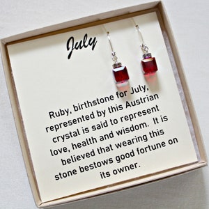 Juli Birthstone Ohrringe, Rubin Kristall, 50. Juli Geburtstagsgeschenk für sie, roter Schmuck, Swarovski Cube Ohrringe, einzigartige Geschenke für Frauen
