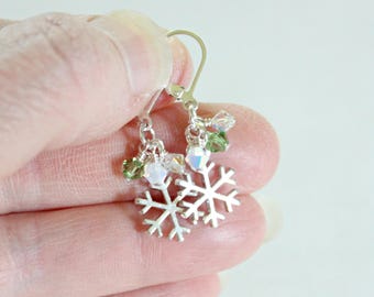 Sterling Silber Schneeflocke Ohrringe: Peridot Swarovski Kristalle, Winter Schmuck
