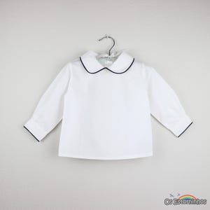 Weißes Baumwollhemd, Peter-Pan-Kragen mit Borte, Langarmbluse | Knöpfe hinten | Unisex, Baby/Kleinkind, Handgefertigt