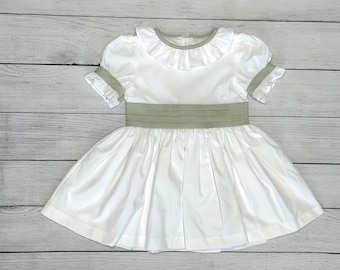 Girls dress - White oxford cotton dress Short sleeve Dress with sash