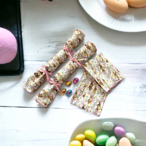 Easter Bunny Cracker Fabric Napkins. image 1