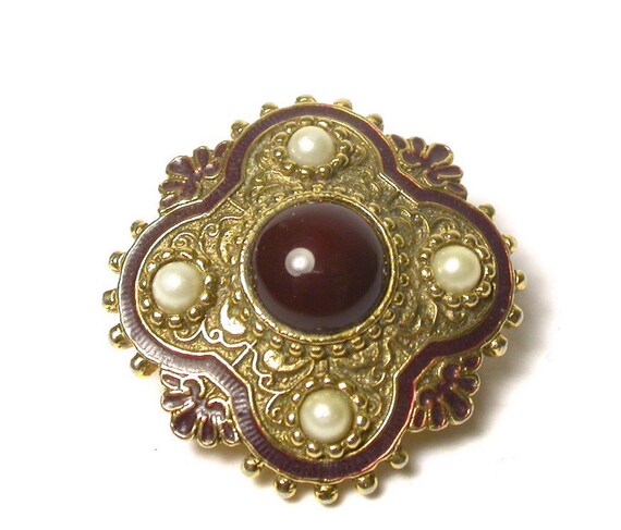 VINTAGE PEARL PIN CHOCOLATE BROWN VINTAGE PEARL PIN CHOCOLATE BROWN