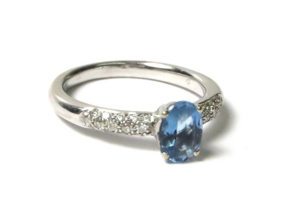 18K White Gold Aquamarine and Diamonds Ring - Blu… - image 2