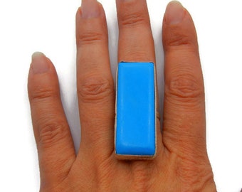 Sterling Silver Large Fun Ring - Faux Rectangular Turquoise - Size 7 1/4 - Engraved Detail on Sides - Modernist Blue Ring # 4539