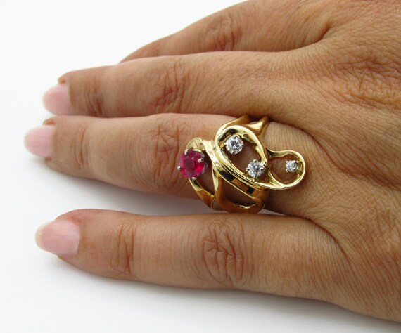 14K Yellow Gold Ruby and Diamonds Ring - Size 6.7… - image 10