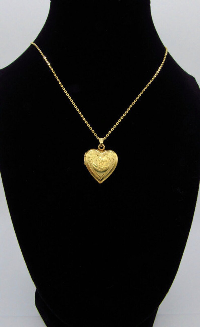 Vintage Heart Locket Pendant 14K Yellow Gold Filled Pendant Engraved Flowers and Leaves Picture Jewelry Gifts for Her Love 5164 image 5