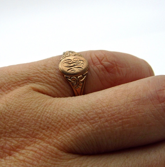 Victorian Signet Ring - Size 6.25 -  Solid 10K Ye… - image 8