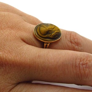 Antique Victorian 10K Yellow Gold Tiger Eye Cameo Ring Size 5 Carved Roman Soldier Warrior Trojan Ring Unisex 5276 image 5