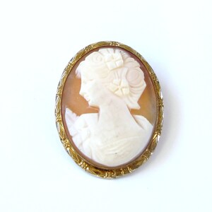 Vintage Cameo Carved Shell Oval Brooch Pendant - 12K Yellow Gold Filled - Lady Portrait Pin and Pendant - Weight 6.9 Grams # 4318