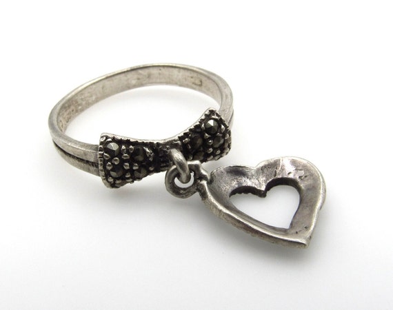 Sterling Silver Heart Marcasite Ring - Size 7.75 … - image 3