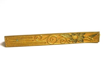 Victorian Brooch - Gold Plated Flower Pin - Floral Design Barrette - Green Enamel Detail - Antique Gold Plated Brooch # 1173