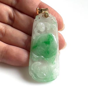 18K Yellow Gold Jade Pendant - Weight 7.6 Grams - Gifts for Her Mom - Jadeite Nephrite # 5788