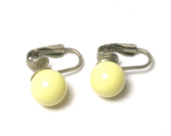 Vintage Silver Tone Ball Clip On Earrings - Ball Earrings - Bone Color - Not Pierced # 1456