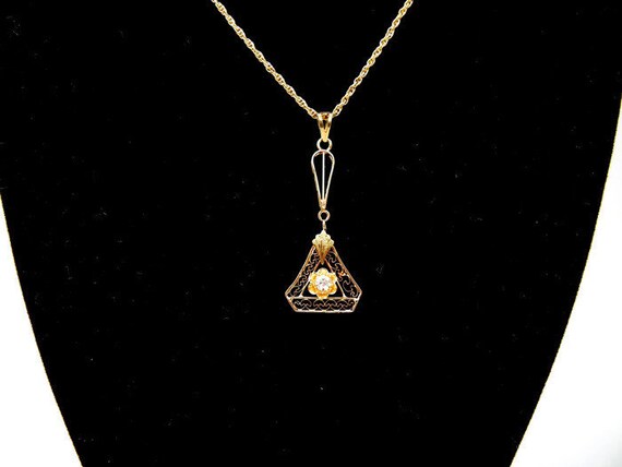 Antique 14K Yellow Gold and Diamond Pendant and 1… - image 9