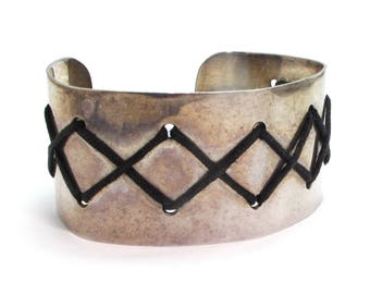Vintage Cuff - Sterling Silver and Black Leather Zig Zag Cuff - Heavy Adjustable Cuff - Weight 38.8 Grams - Signed # 4134